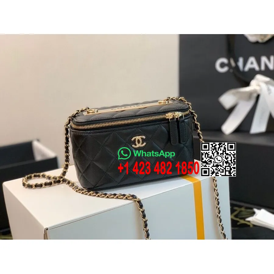 Chanel Mini Vanity Case Sac Bandoulière 18cm Matériel Doré Cuir D'agneau Collection Printemps/été 2020, Noir