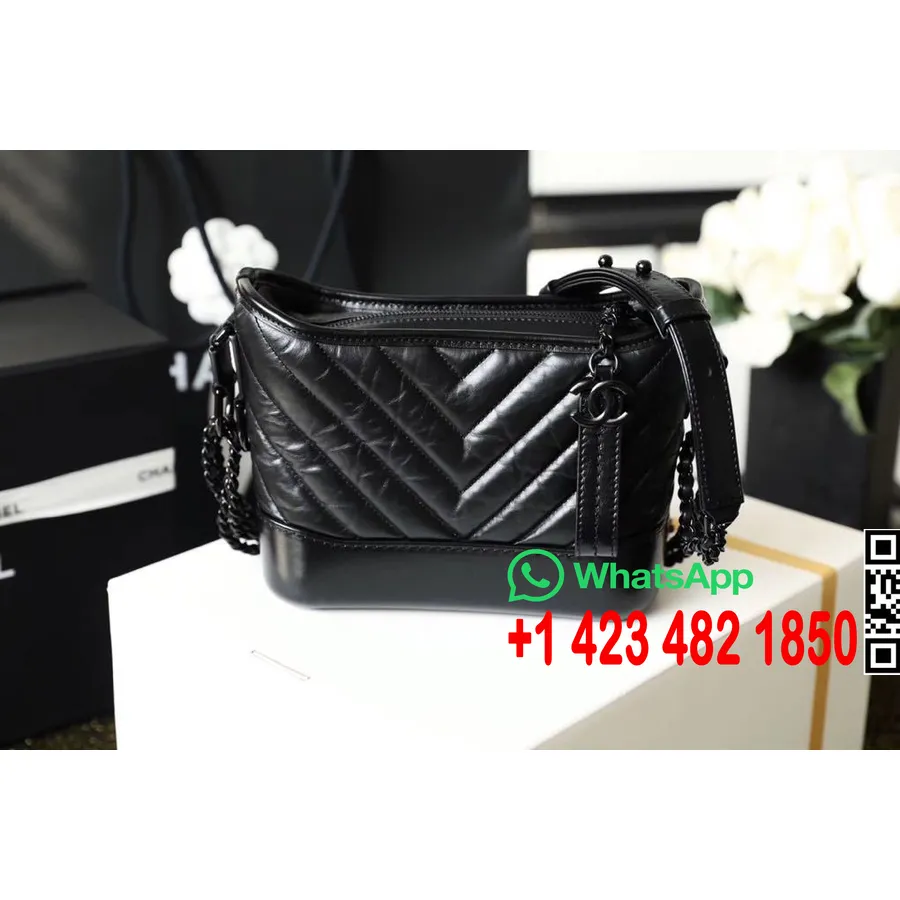 Chanel Chevron Gabrielle Hobo Torba Od 20 Cm Stare Teleće Kože Proljeće/ljeto Kolekcija Akt 1 2020., Tako Crna