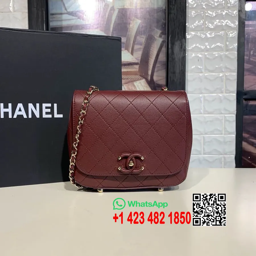 Kabelka Chanel Klapka 18cm Teletina Kůže Zlatá Hardware Cruise 2019 Klasická Kolekce, Vínová