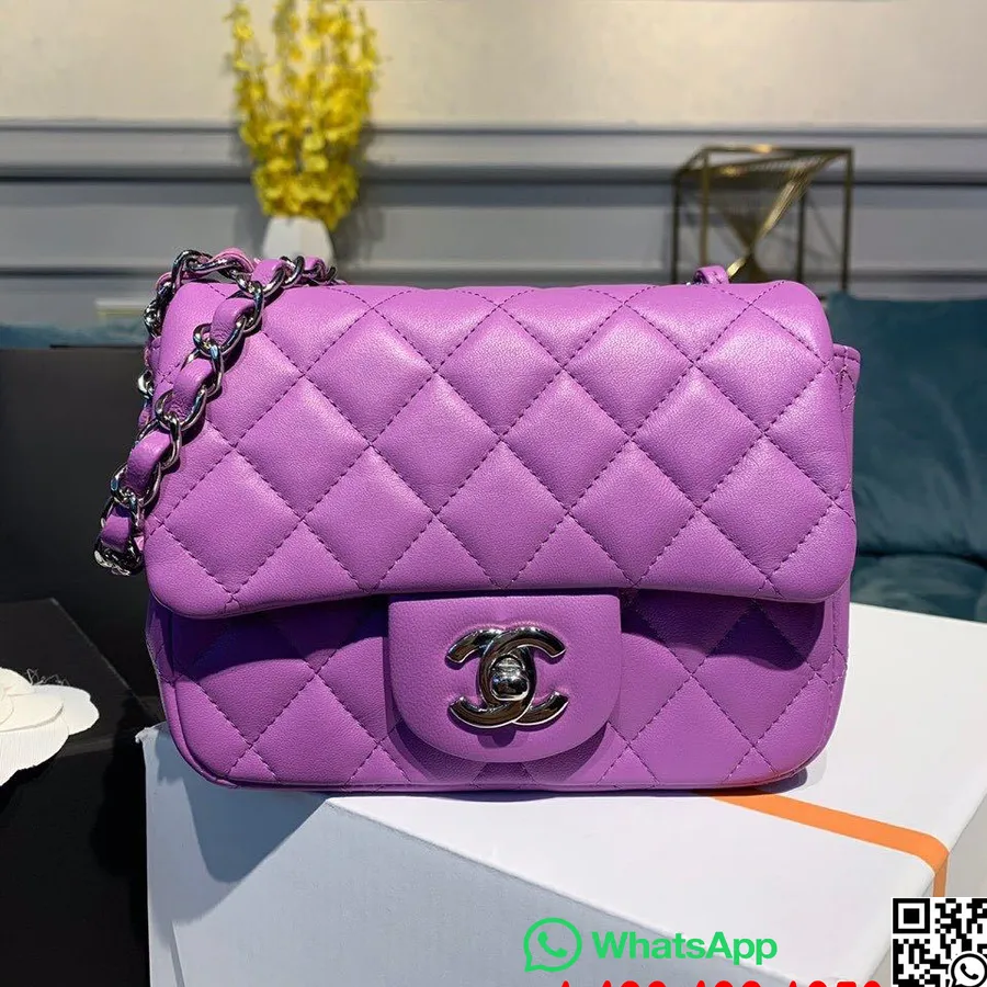 Chanel Mini Klapka 18cm Jehněčí Kůže Stříbrné Kování Jaro/léto 2020 Akt 1 Kolekce, Fialová