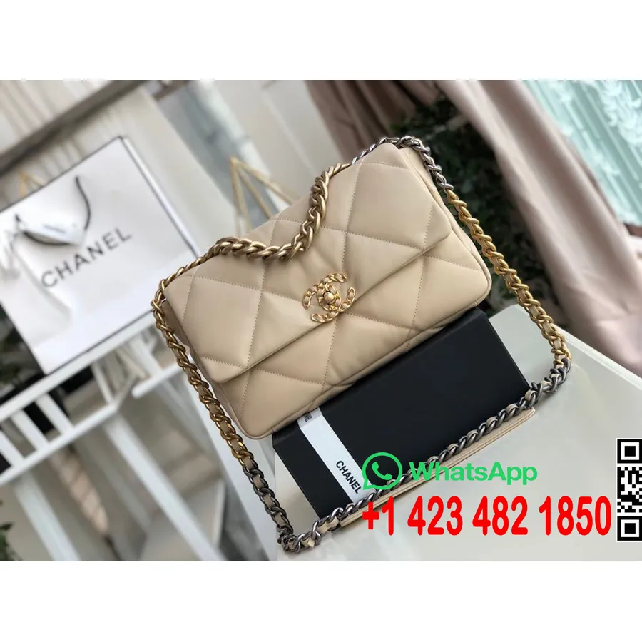 Sac à Rabat Chanel 19 30cm Cuir De Chèvre Collection Automne/hiver 2019 Acte 1, Beige