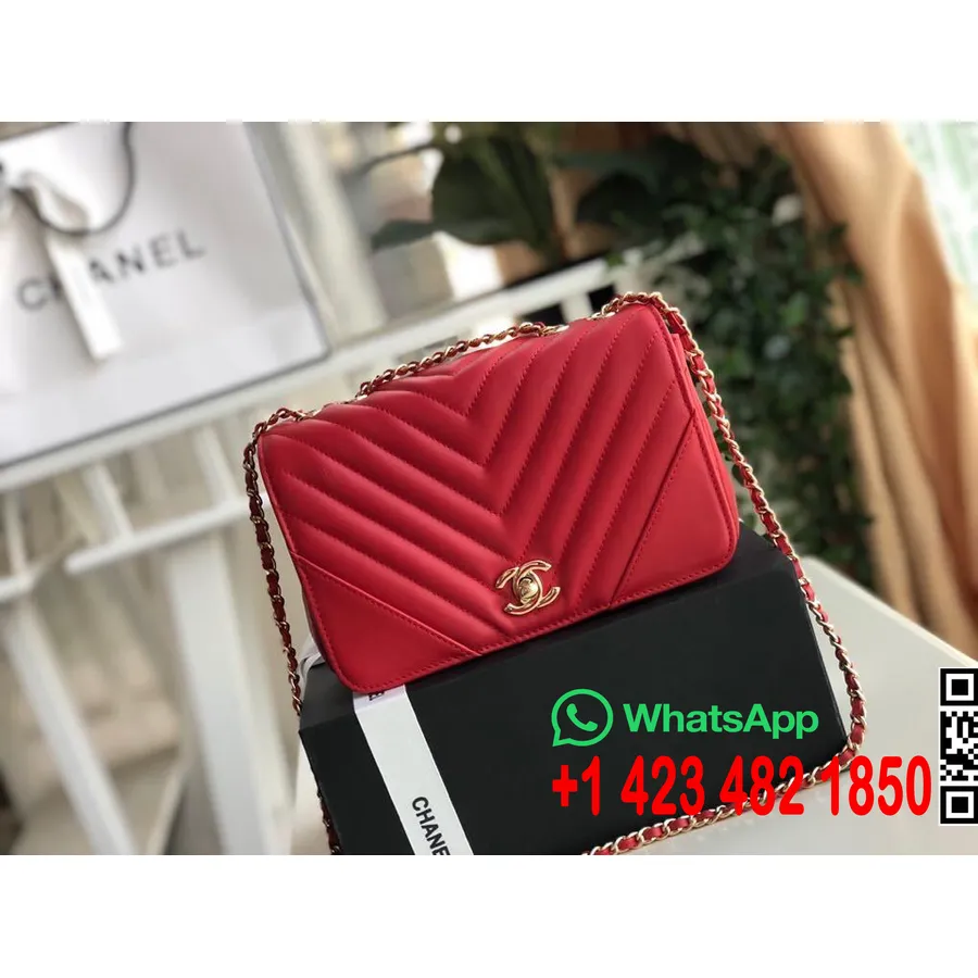 Geanta De Umar Chanel Chevron 20cm Piele De Vitel Feronerie Aurie Toamna/iarna 2019 Colectia Act 1, Rosu