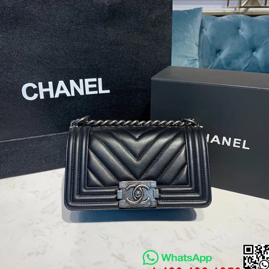 Geanta Chanel Chevron Boy 20cm Piele De Miel Feronerie Argintiu Antic Toamna/iarna 2019 Colectia Act 1, Negru