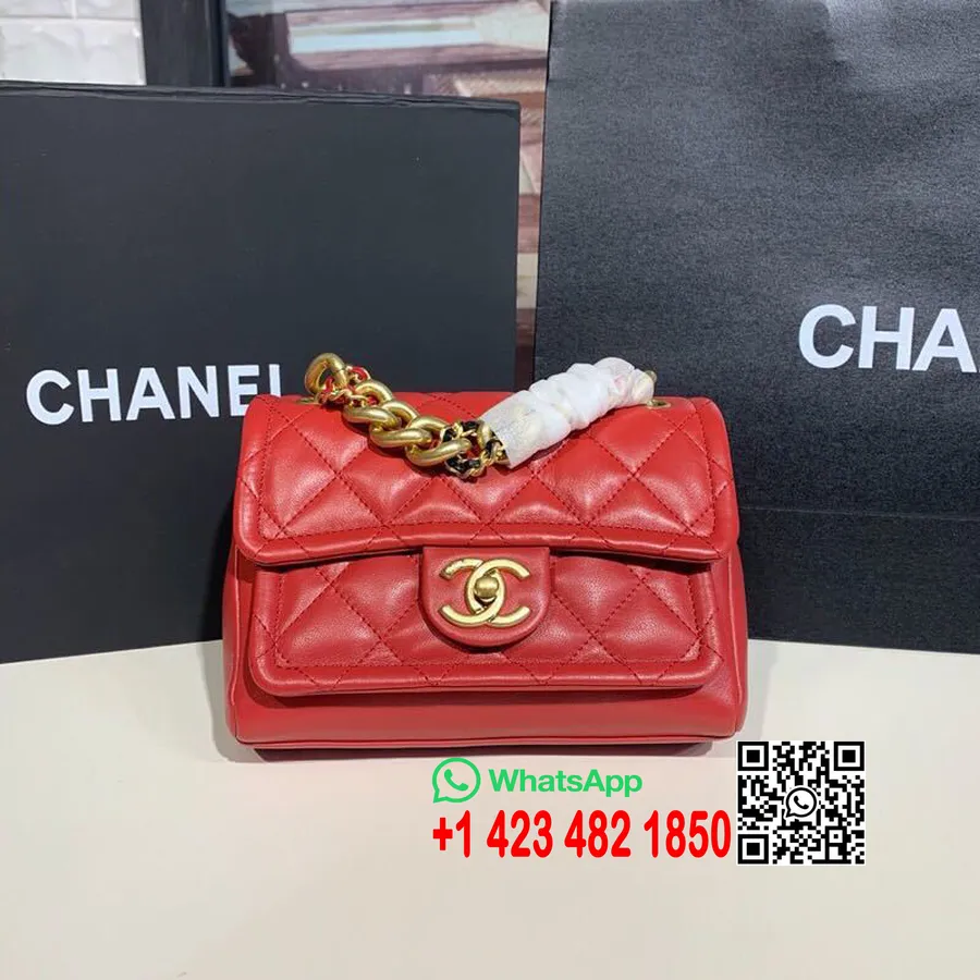 Chanel Taška Na řetízek 20 Cm Zlatá Kování Z Jehněčí Kůže Kolekce Podzim/zima 2019, červená