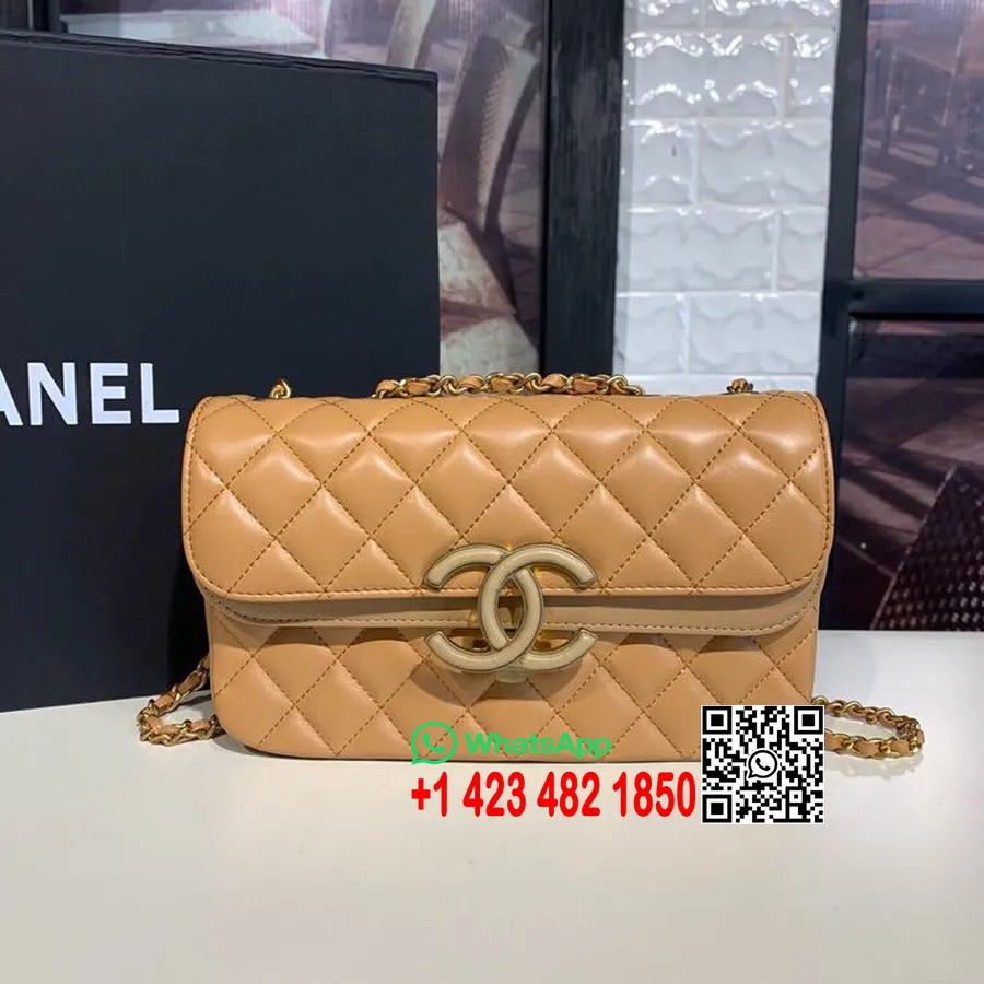 Chanel CC Chic Flap Small Bag 22cm Lambskin Leather Pre-Fall 2019 Collection, Gold