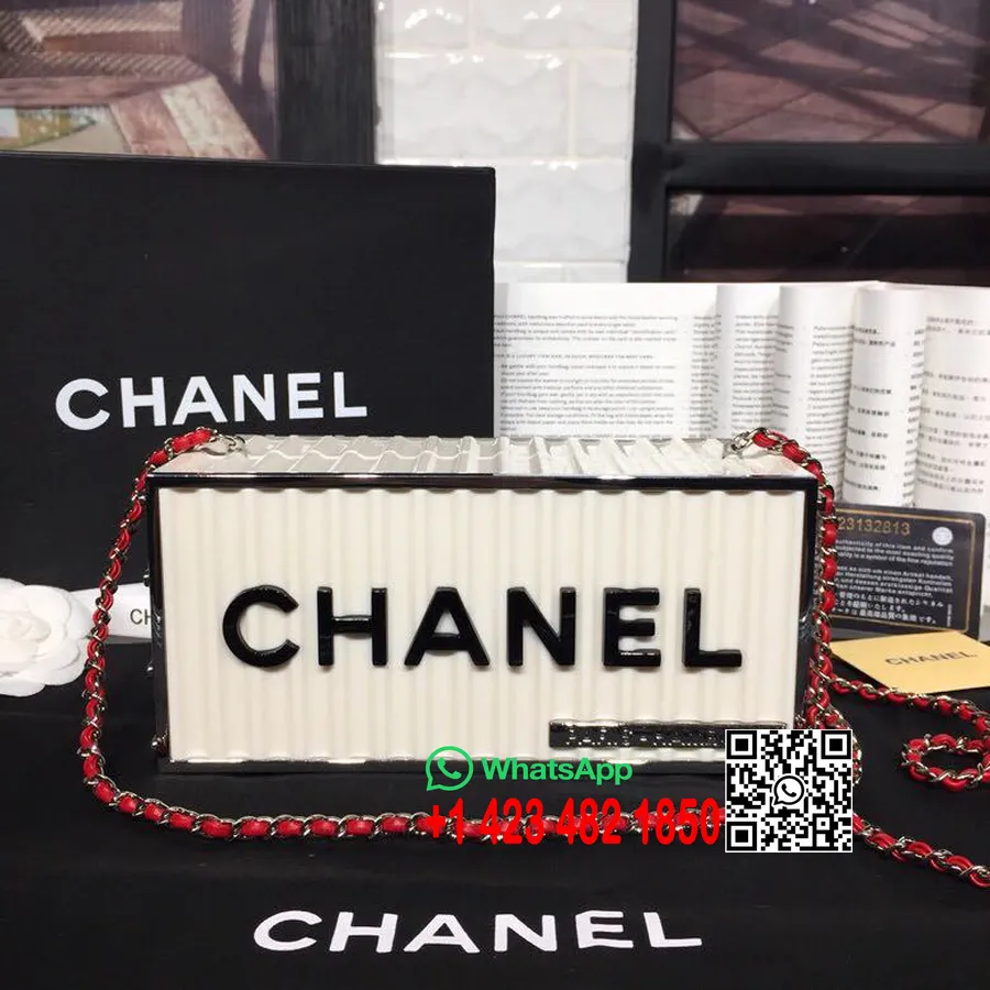 Chanel Versandbehälter Minaudiere Harztasche 20 Cm Silberne Hardware Frühjahr/sommer 2019 Akt 2 Kollektion, Weiß