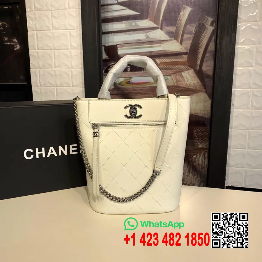 Chanel Bucket Bag 24cm Sudraba Aparatūra Teļa āda Pavasara/vasaras Act 2 2019 Kolekcija, Balta