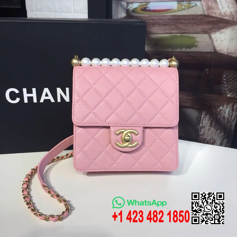 Chanel Mini Väska Med Pärlor 16 Cm Lammskinn Guld Hårdvara Vår/sommar 2019 Akt 2 Kollektion, Rosa