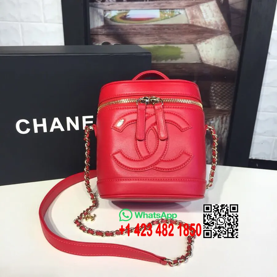 Chanel Sminkfodral Väska 16 Cm Lammskinn Läder Guld Hårdvara Vår/sommar 2019 Kollektion, Röd