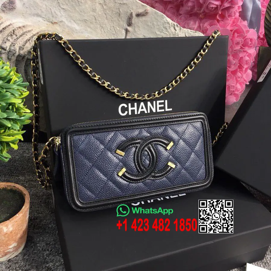 Chanel CC Filigree Grained Clutch with Chain 18cm Lambskin Leather Gold Hardware Spring/Summer 2019 Act 2 Collection, Navy Blue/