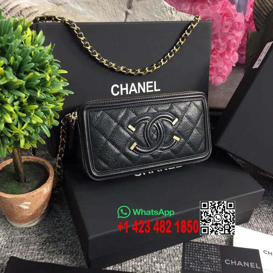 Chanel CC Filigree Grained Clutch with Chain 18cm Lambskin Leather Gold Hardware Spring/Summer 2019 Act 2 Collection, Black