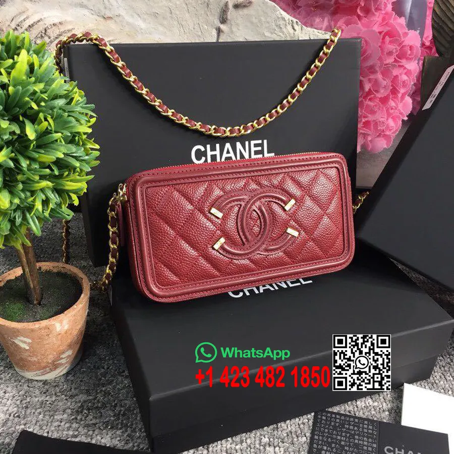 Chanel CC Filigree Grained Clutch with Chain 18cm Lambskin Leather Gold Hardware Spring/Summer 2019 Act 2 Collection, Burgundy