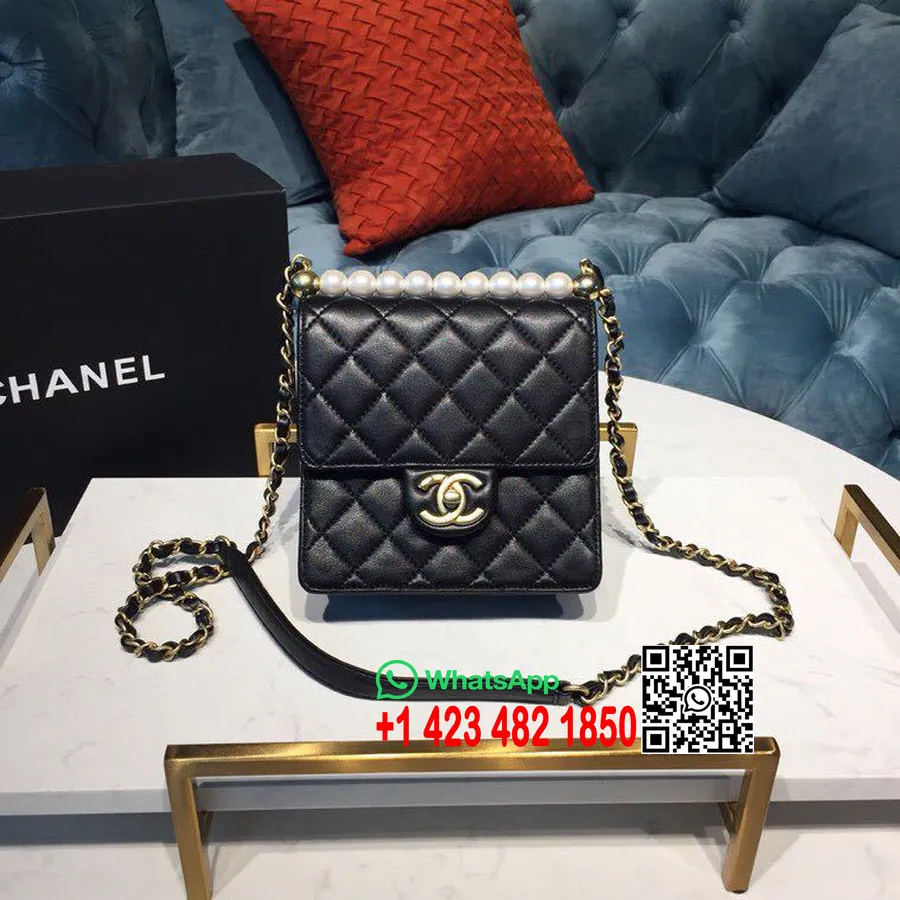 Borsa Chanel Mini Con Patta Con Perle 16 Cm Pelle Di Agnello Hardware Dorato Collezione Primavera/estate 2019 Atto 2, Nero