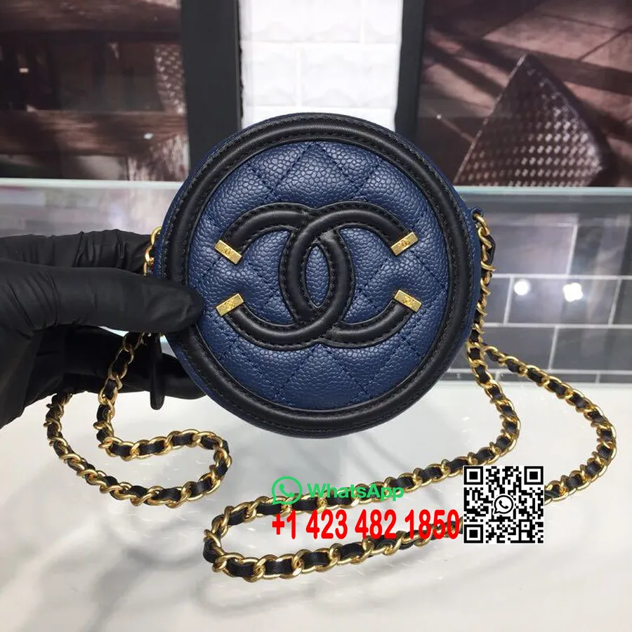 Chanel Cc Filigranski Zrnati Okrugli Clutch S Lančanom Torbom A81599 12 Cm Zlatna Oprema Kavijar Janjeća Koža Cruise Kolekcija 2