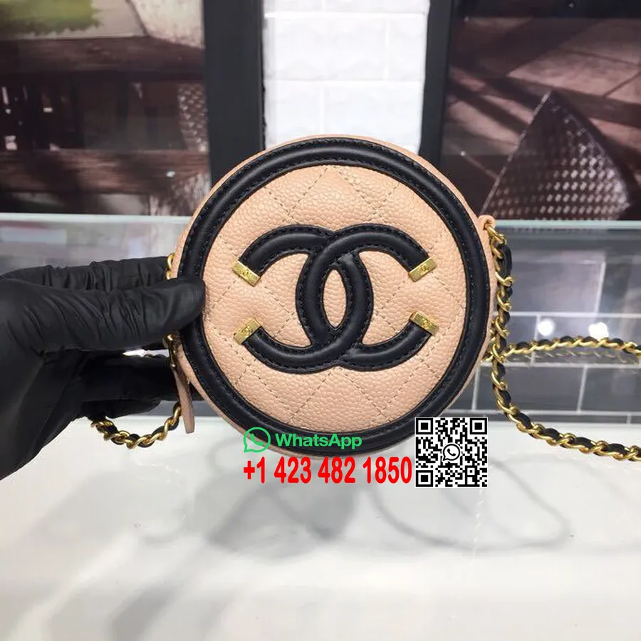 Chanel Cc Filigranski Zrnati Okrugli Clutch S Lančanom Torbom A81599 12 Cm Zlatna Oprema Kavijar Janjeća Koža Cruise Kolekcija 2