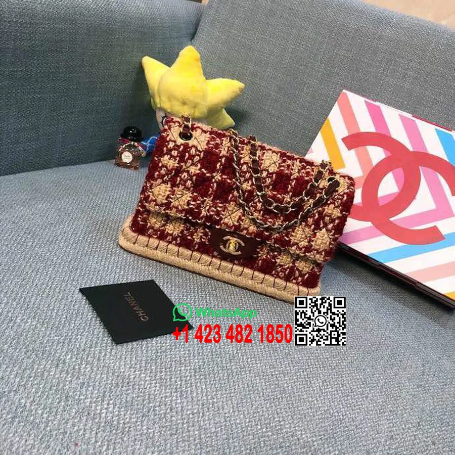 Chanel Bolso Clásico Con Solapa De Tweed Y Paja Tejida 25 Cm Herrajes Dorados Piel De Cordero Caviar Colección Crucero 2019 Rojo