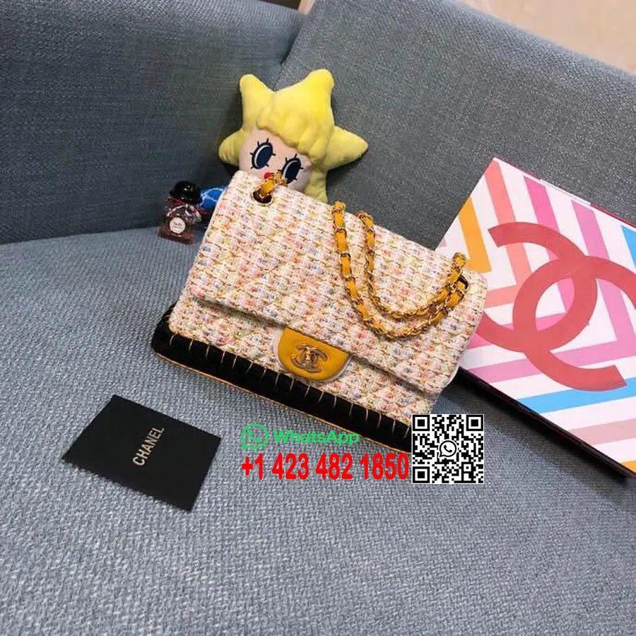 Chanel Bolso Clásico Con Solapa De Tweed Y Paja Tejida 25 Cm Herrajes Dorados Piel De Cordero Caviar Colección Crucero 2019 Amar