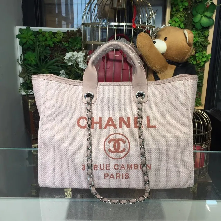 Твидовая сумка-тоут Chanel Deauville 40 см, круизная коллекция 2018, жевательная резинка розового цвета