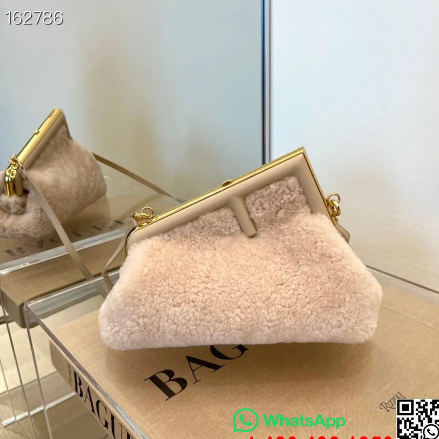 Fendi First Clutch малка чанта мериносова овча/напа кожа 26 см колекция есен/зима 2021 г., бледо розово