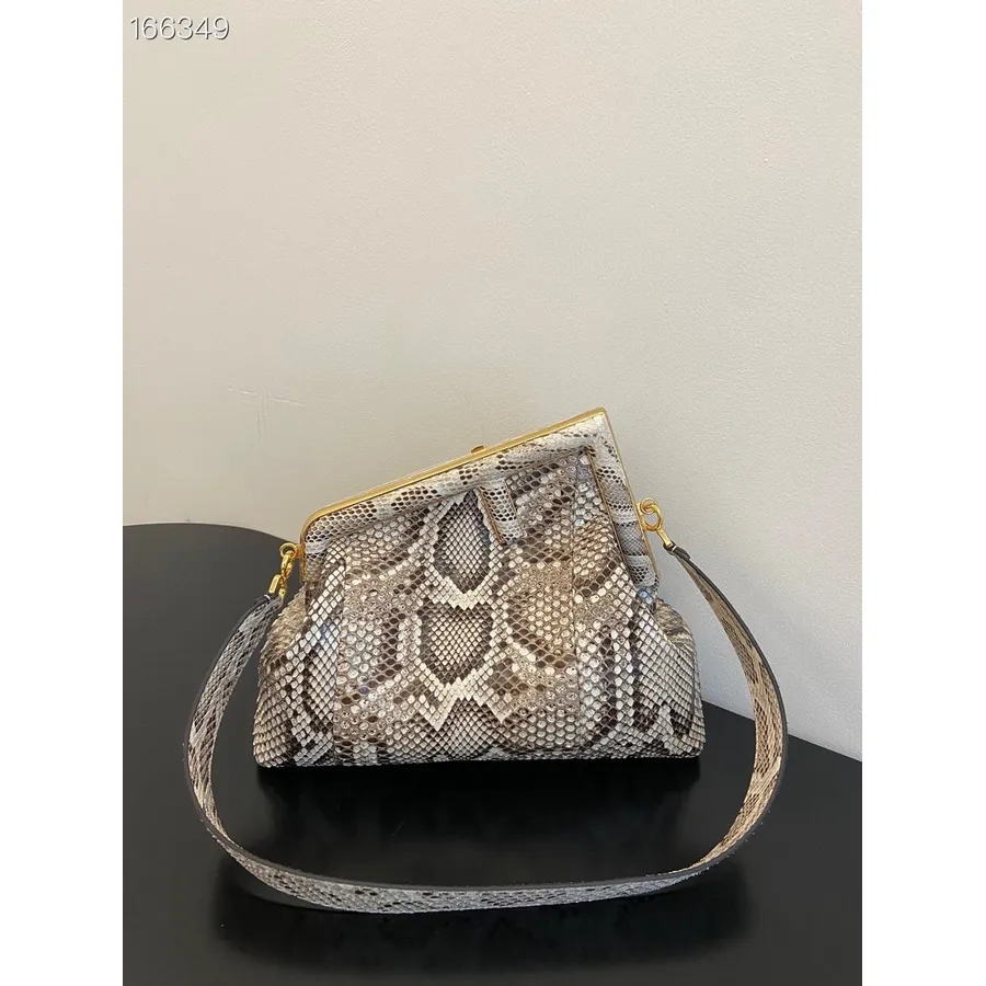 Fendi First Clutch Petit Sac Peau De Python/cuir Nappa 26cm Collection Automne/hiver 2021, Python Naturel