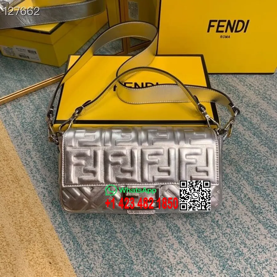 תיק בגט בולט לוגו Fendi Ff 26 ס"מ עור עגל קולקציית סתיו/חורף 2020, כסף