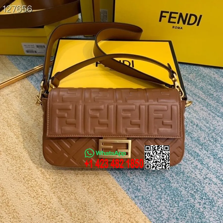 Fendi Baguettetas Met Ff-logo In Reliëf 26 Cm Kalfsleer Herfst/wintercollectie 2020, Lichtbruin