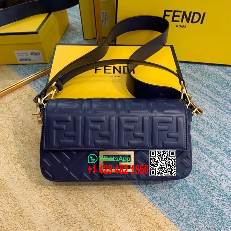 Fendi Embossed Ff Logo Baguette Bag 26cm Kalveskinn Høst/vinter 2020 Kolleksjon, Marineblå