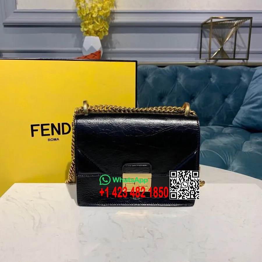 Fendi Ff Logo Kan U Bag 20cm Semsket Skinn/kalveskinn Vår/sommer 2019 Kolleksjon, Svart