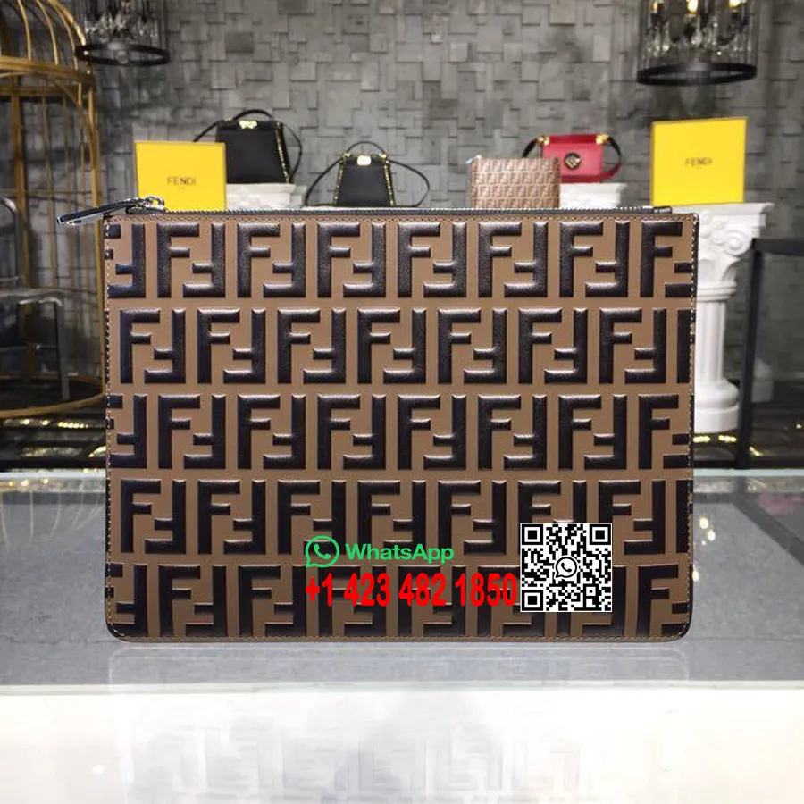 Tas Clutch Logo Fendi FF Koleksi Musim Semi/Panas 2019 Kulit Anak Sapi 30Cm, Coklat Tua