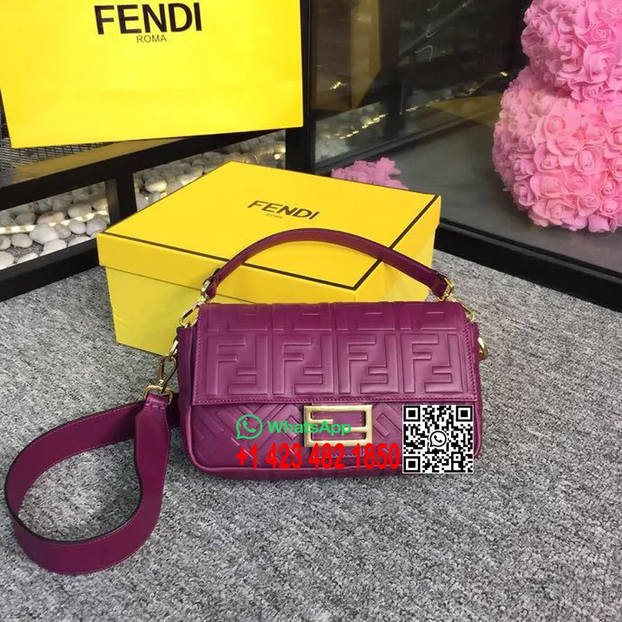 Fendi Ff Embossed Baguette Topp Håndtak Bag 26cm Vår/sommer 2019 Kolleksjon, Lilla