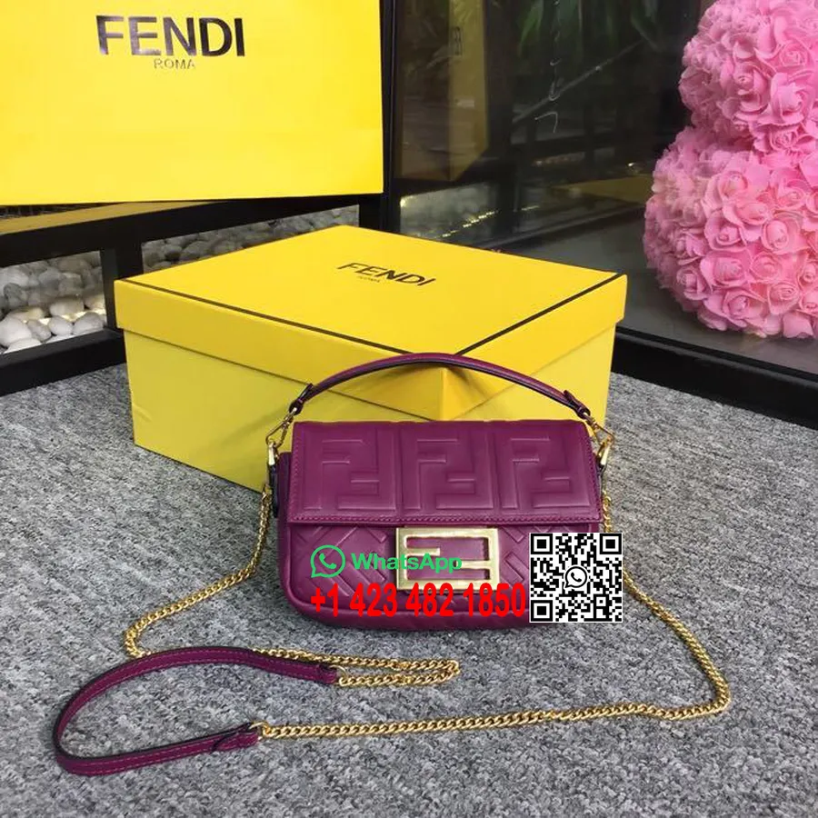 Fendi Ff Kabartmalı Baget çanta 18cm İlkbahar/Yaz 2019 Koleksiyonu, Mor