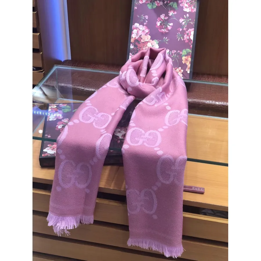 Gucci Gg Jacquard Tørklæde Uld Silke 180 Cm Efterår/vinter 2019 Kollektion, Pink