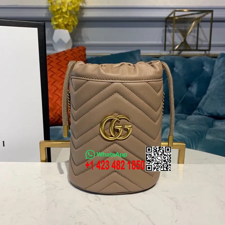 Мини-сумка-ведро Gucci Gg Marmont Matelasse 18 см 575163 из гладкой телячьей кожи, коллекция осень/зима 2019, бежевый