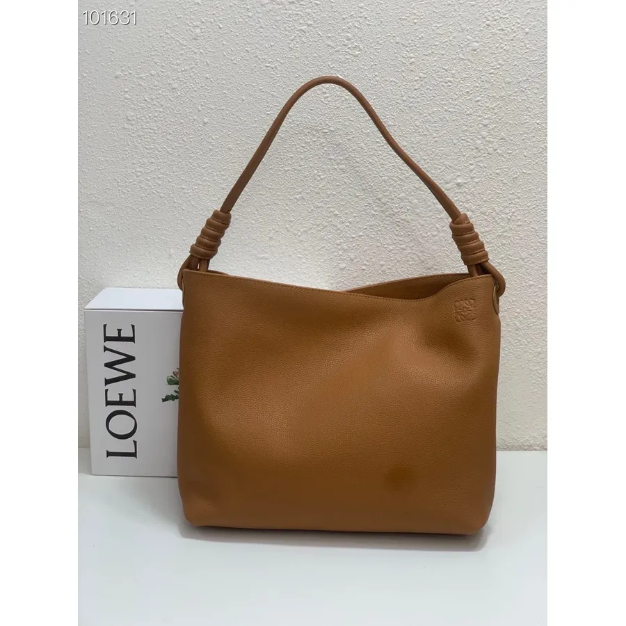 Loewe Flamenco Tot Knot Bag 32 Cm Couro De Bezerro Coleção Outono/inverno 2022, Bege