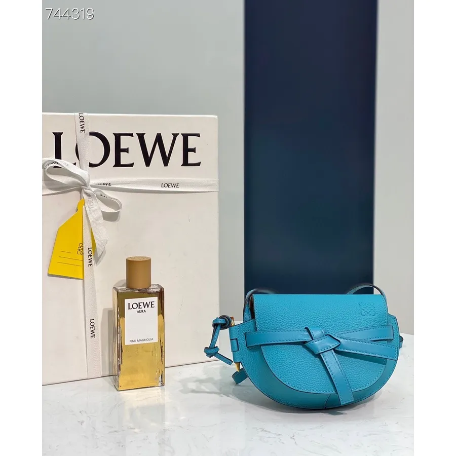 Loewe Satteltasche 20 Cm Kalbsleder Frühjahr/sommer 2021 Kollektion, Türkis