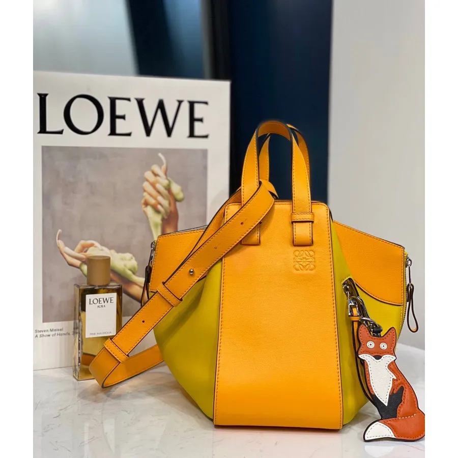 Loewe šūpuļtīkla Soma 29cm Teļa ādas Pavasara/vasaras 2020 Kolekcija, Dzeltena