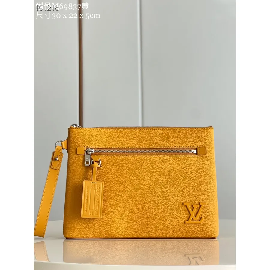 Louis Vuitton Takeoff Buideltas 30cm Aerogram Rundleer Herfst/winter 2022 Collectie M69837, Saffraangeel