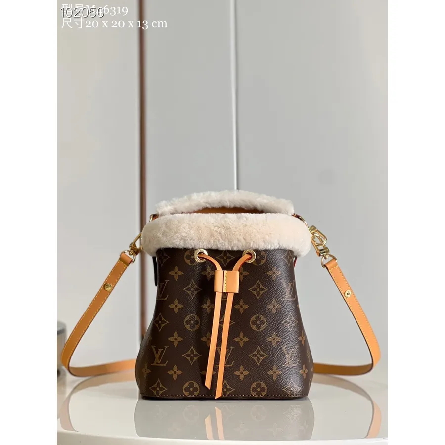 Bolso Louis Vuitton Acogedorgram Neonoe Bb 24cm Lona Monograma Cuero/lana Merino De Piel De Oveja Colección Otoño/invierno 2022