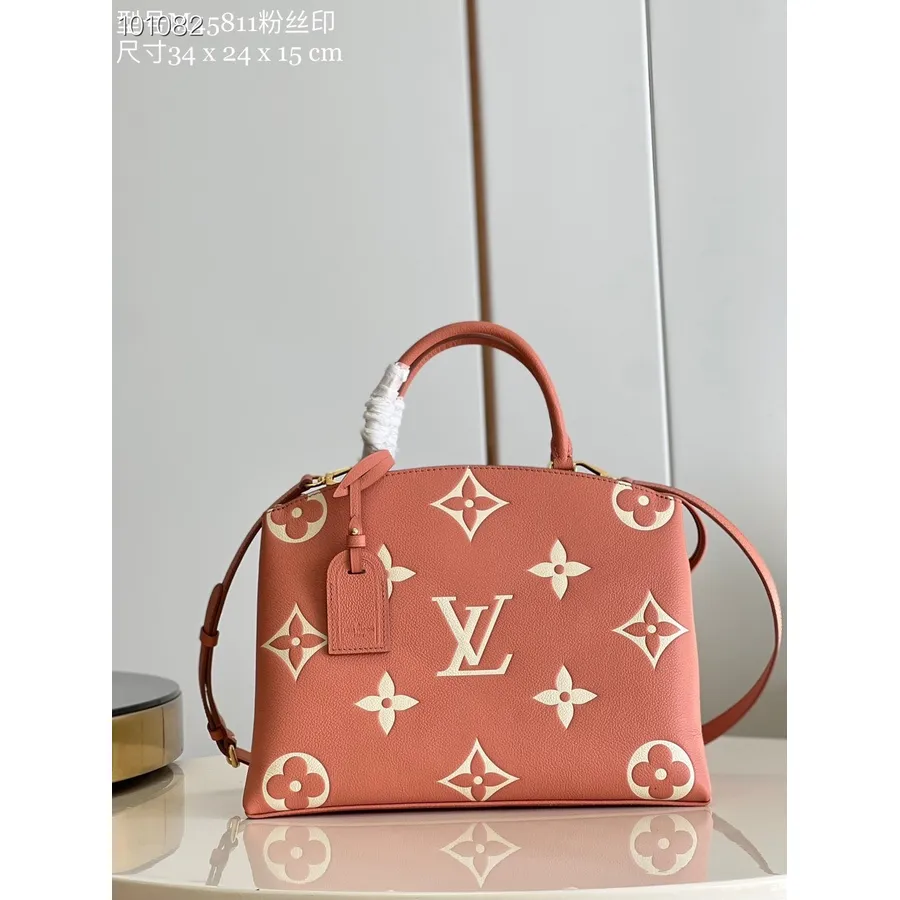 Bolsa Louis Vuitton Grand Palais 34cm Monograma Empreinte Lona Couro Coleção Outono/inverno 2022 M45811, Rosa Trianon Rosa/cre