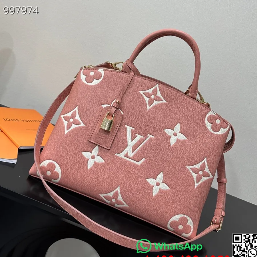 Bolsa Louis Vuitton Grand Palais 34cm Monograma Empreinte Lona Couro Coleção Outono/inverno 2022 M45811, Rosa Trianon Rosa/crem