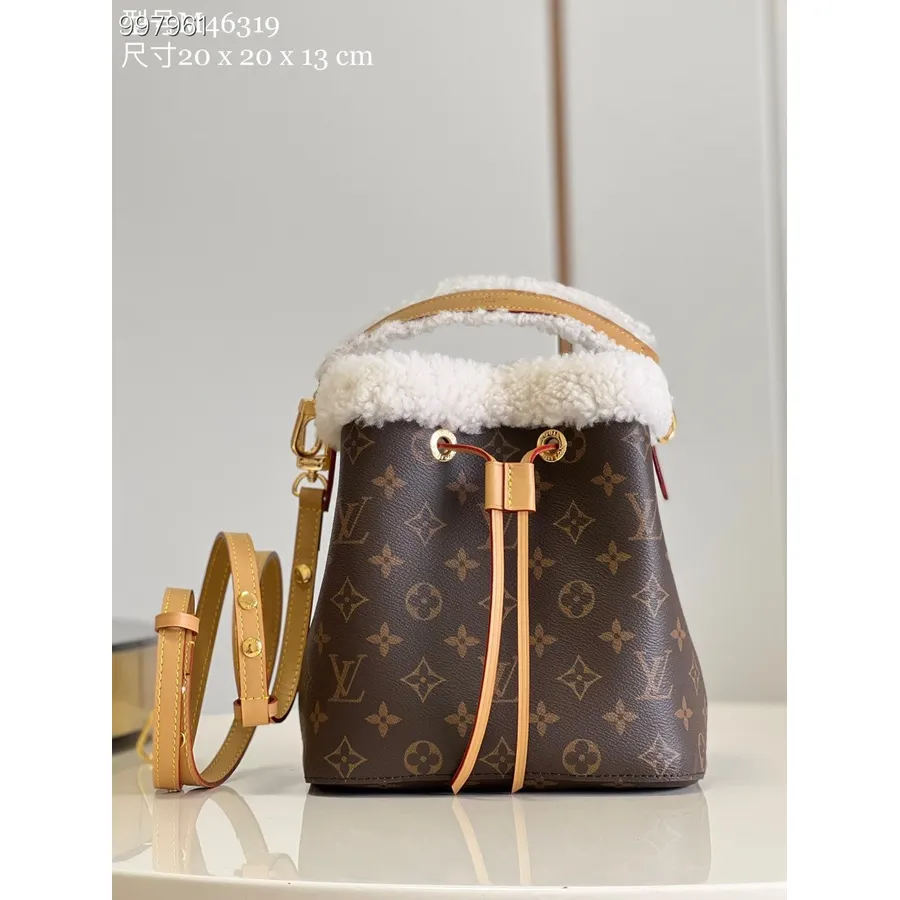 Louis Vuitton Cosygram Neonoe Bb Bag 24cm Monogram Canvas Leer/shearling Merinowol Herfst/winter 2022 Collectie M46319, Wenkbrau