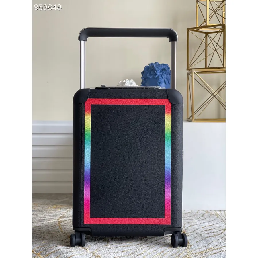 Louis Vuitton Rainbow Horizon 55 Gepäcktrolley Taiga Leder Canvas Herbst/Winter 2022 Kollektion M30331, Schwarz