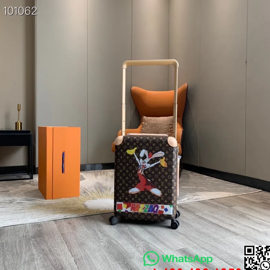 Louis Vuitton Gepersonaliseerde Bugs Konijntje Horizon 55 Bagagewagen Monogram Canvas Herfst/winter 2022 Collectie M23203, Bruin