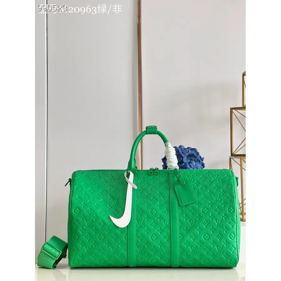 Louis Vuitton Soma 50cm Tauriljona Monogramma Ar Reljefu ādas Pavasara/vasaras 2022 Kolekcija M20963, Zaļa