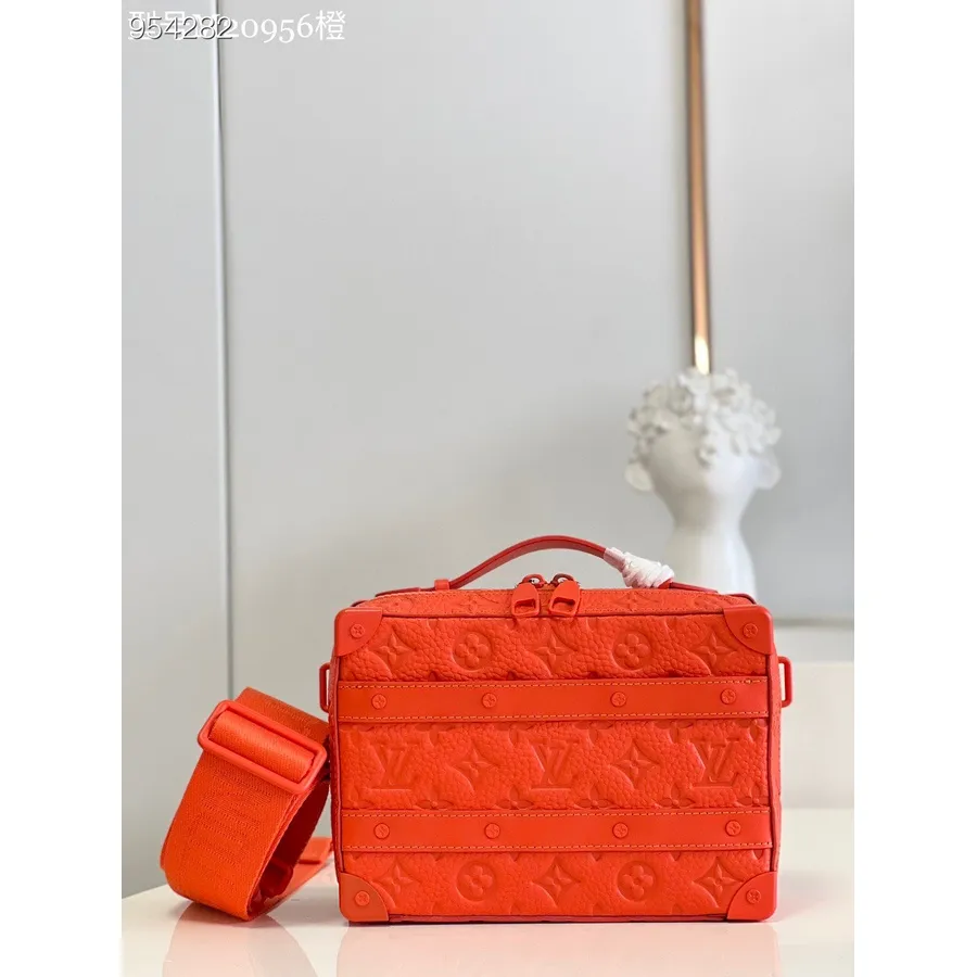 Louis Vuitton Zachte Kofferbaktas Met Handvat 22 Cm Taurillon Monogram Leer Lente/zomer 2022 Collectie M20956, Oranje