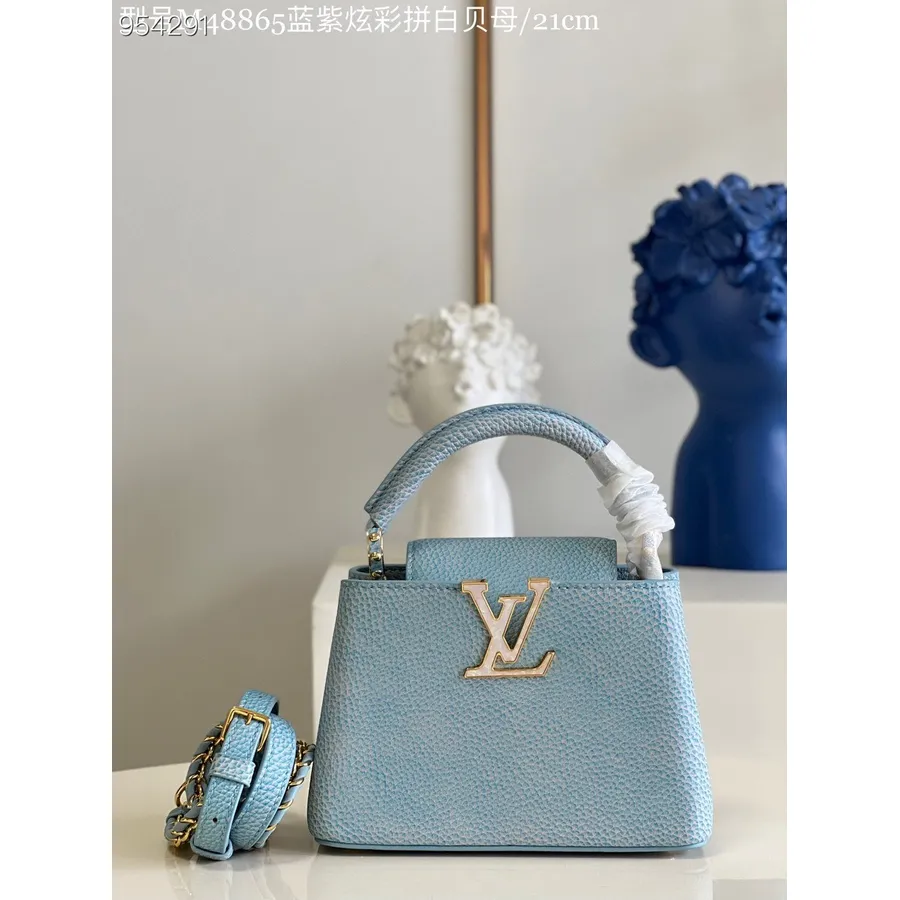 Louis Vuitton Capucines Minilaukku 21cm Kiiltävä Efekti Taurillon Nahka Kevät/kesä 2022 Mallisto M80741, Lila Violetti