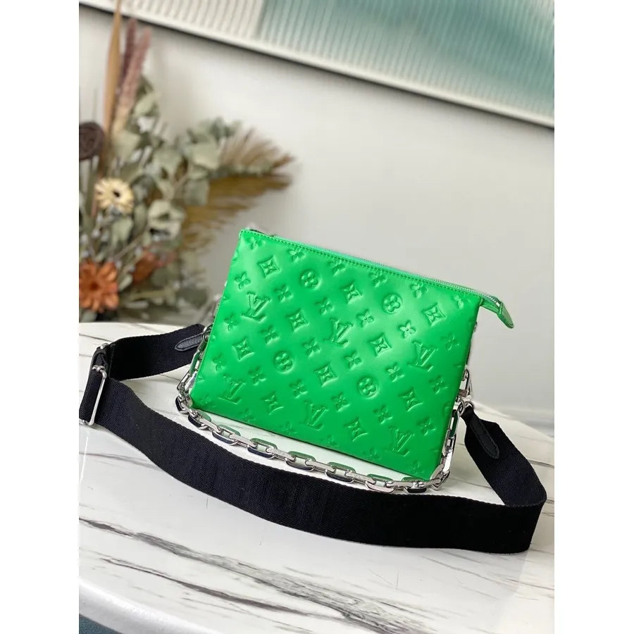 Louis Vuitton Coussin Pm Taske 26cm Monogram Præget Puffy Lammeskind Læder Forår/sommer 2021 Kollektion M57936, Motion Green