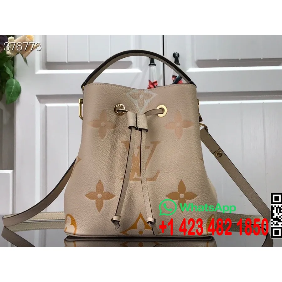 Louis Vuitton Neonoe Bb 20 Cm Monogramm Empreinte Leder Frühjahr/sommer 2021 Kollektion M45716, Creme/safran