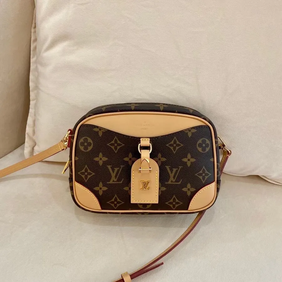 Louis Vuitton Deauville Torba Za Fotoaparat 22 Cm Monogram Iz Platne Kolekcije Jesen/zima 2020, Rjava