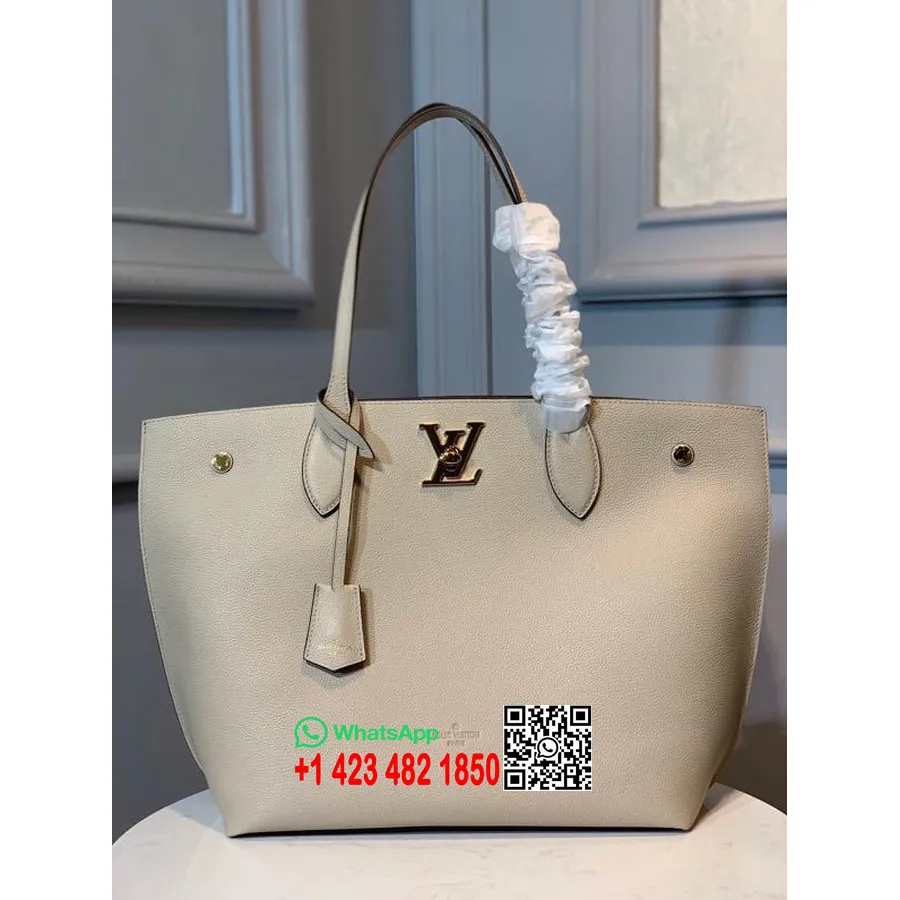 Louis Vuitton Lock Me Go Tote Bag 45cm Taurillon Skinn Vår/sommer 2020 Kolleksjon M55028, Greige Grå